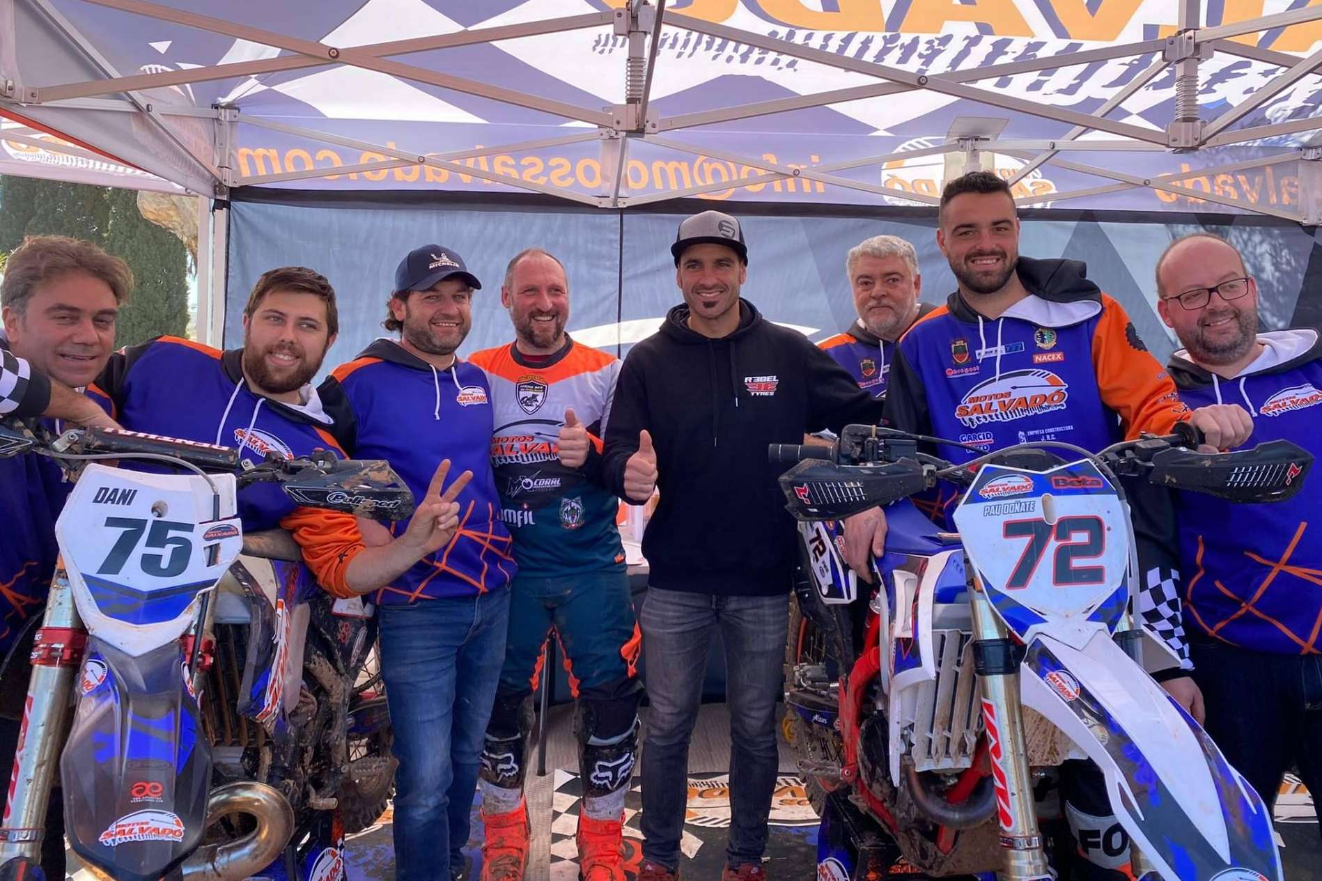Productos adaptados para los competidores de enduro y motocross de la mano de ADHESIVOSEMBARRADOS