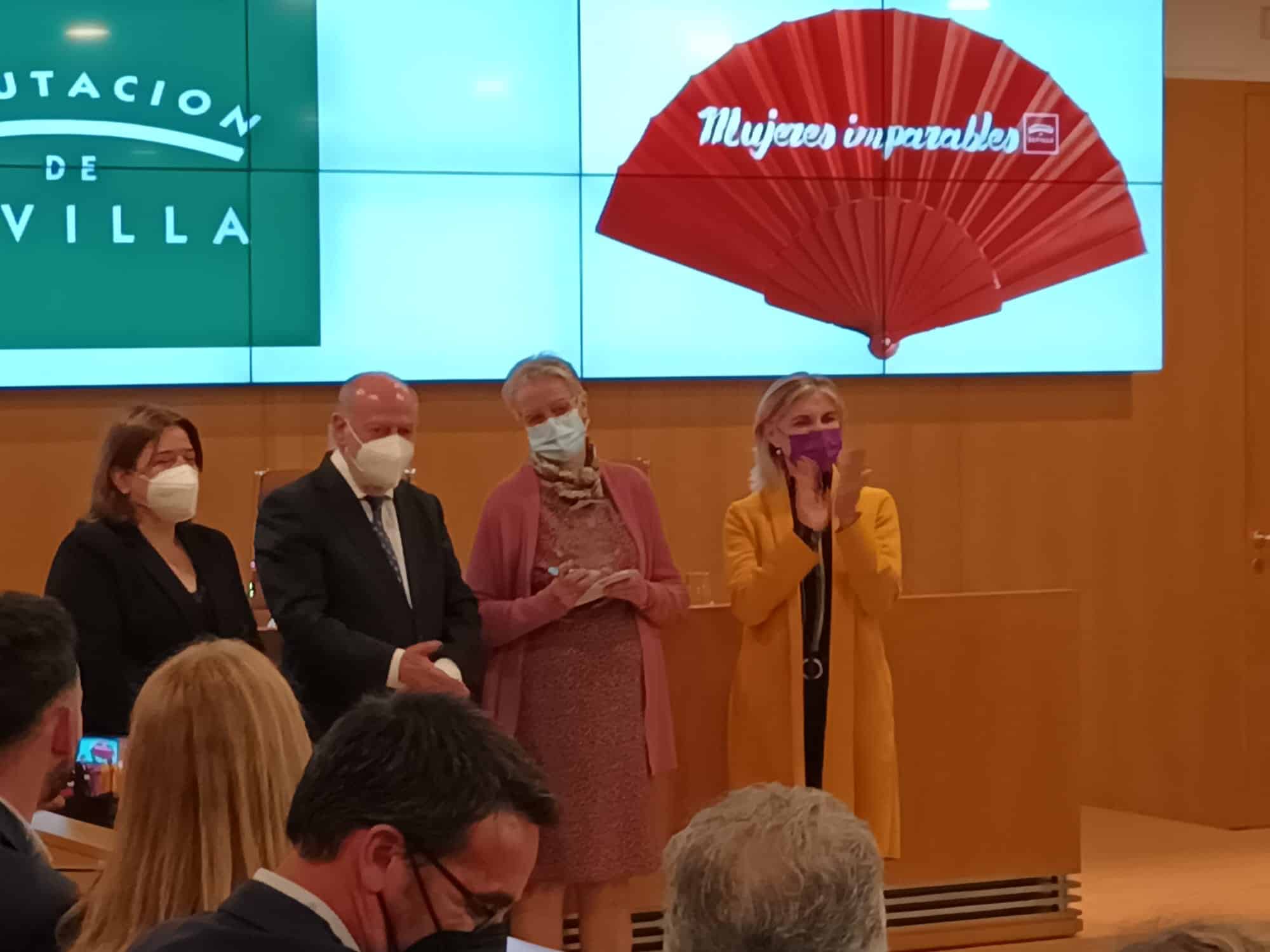 La Diputación de Sevilla rinde homenaje a las “mujeres imparables” de Cazalla de la Sierra y diversos pueblos de Sevilla. 