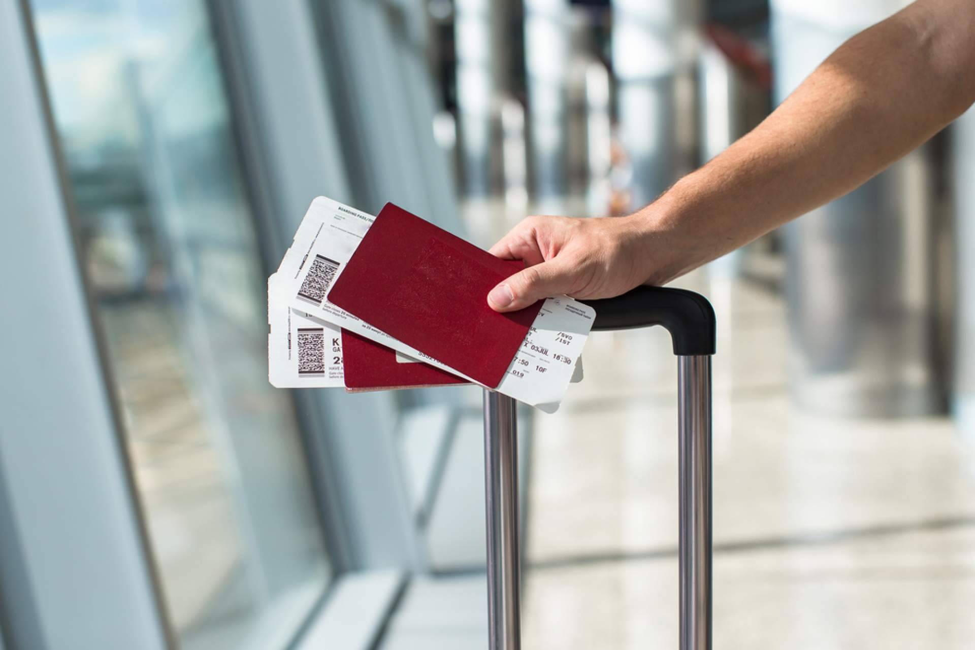 Webparainmigrantes explica cómo conseguir papeles para vivir en España