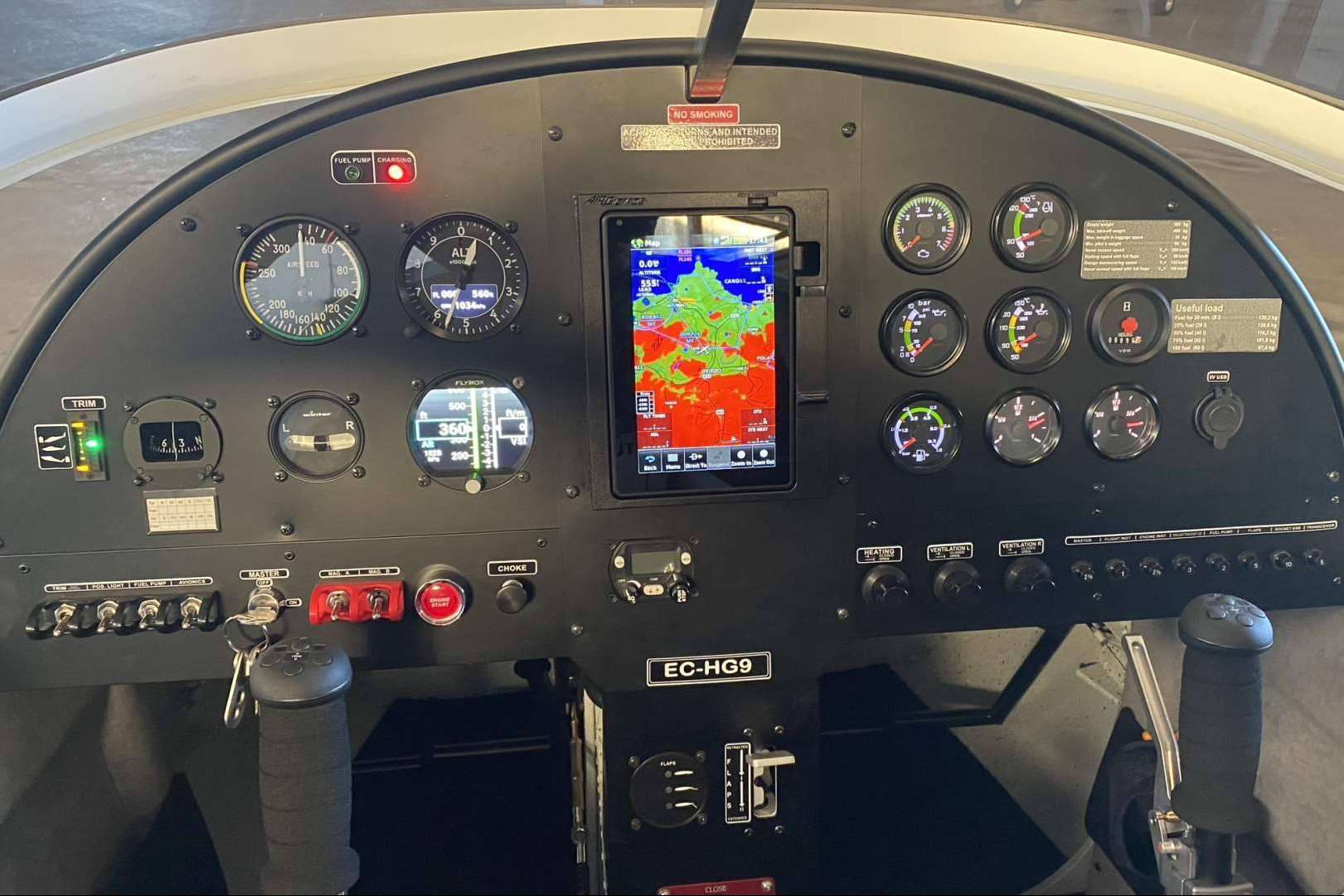 Asturfly dispone de un curso para convertirse en piloto de ultraligero en Asturias