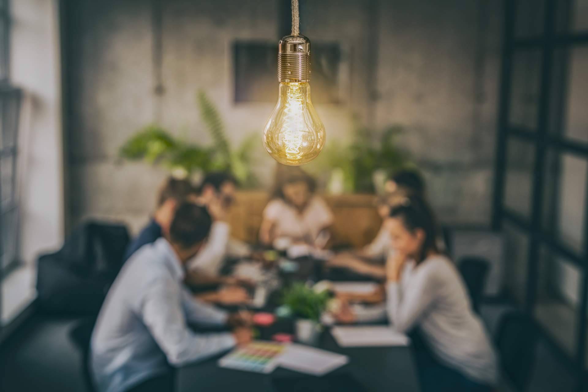 Las motivaciones para empezar un negocio y la ayuda de AEI Business School para hacerlo realidad