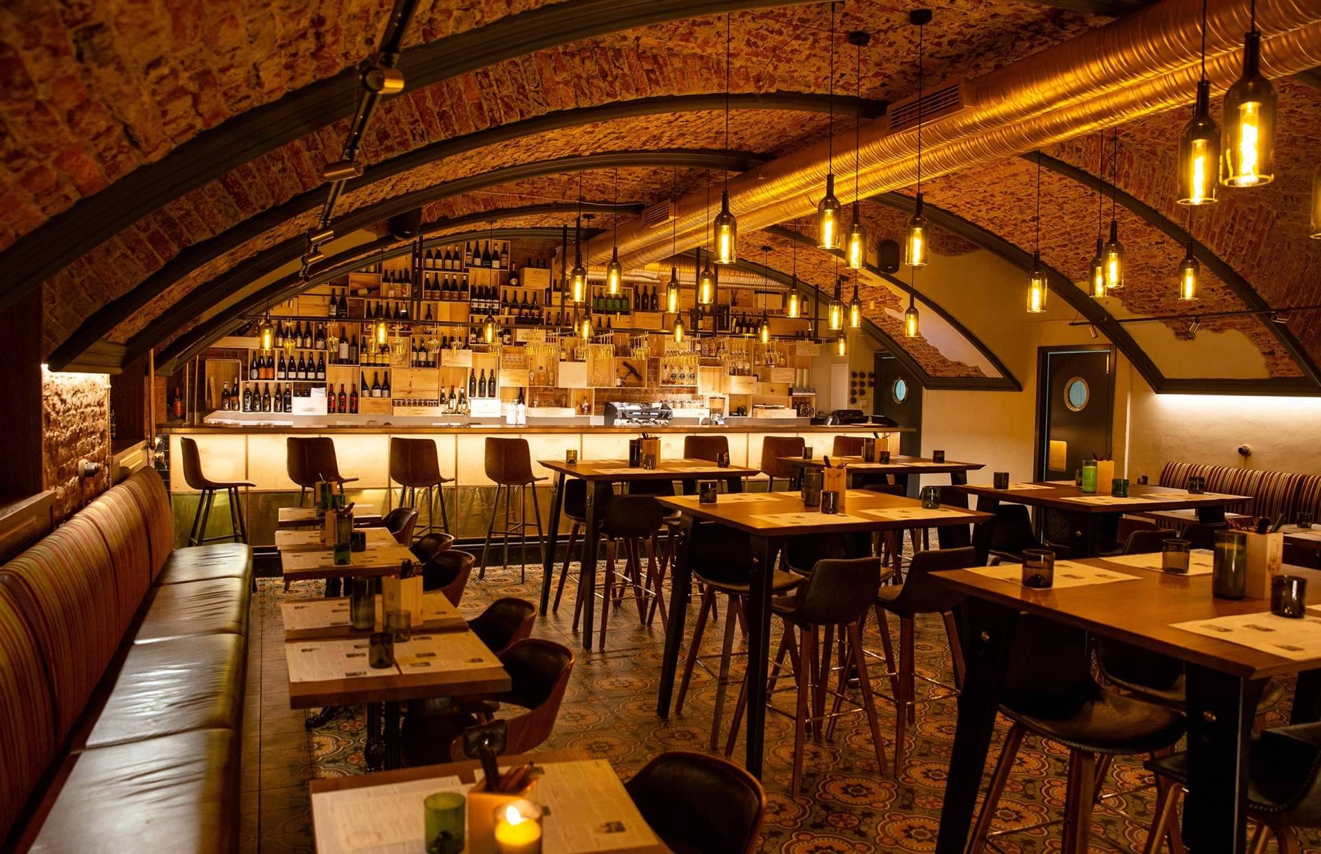 INDAStudio, expertos en interiorismo de bares y cafeterías