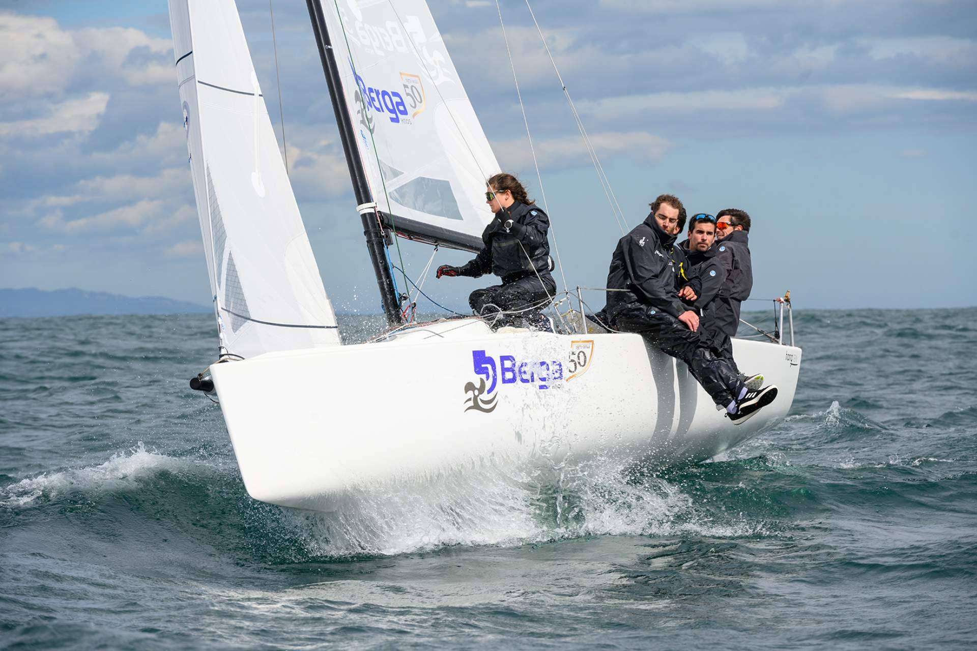 HSN Sailing Team, se mantiene líder de la clasificación general, incluyendo los tres eventos navegados