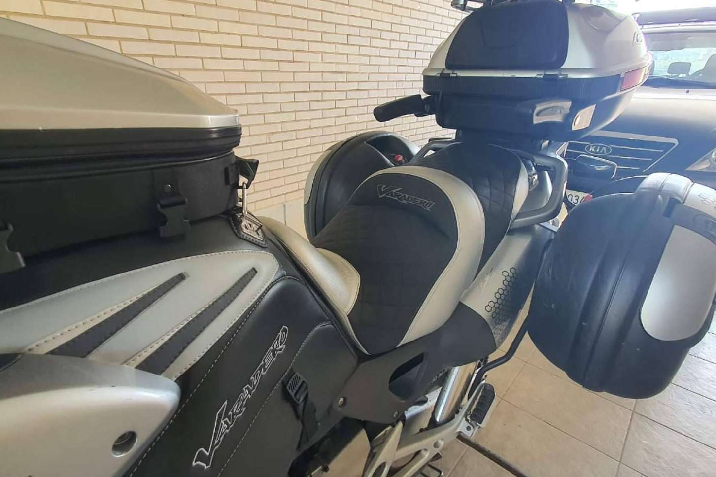Asientos de moto cómodos y seguros con JM Fundas