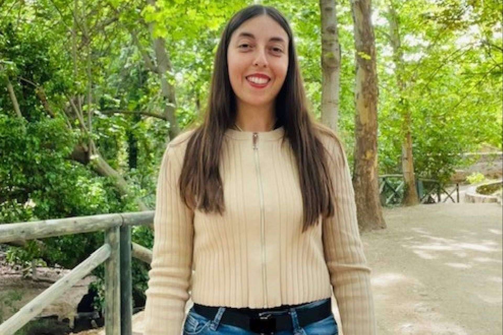 Bárbara María Fuentes Sarabia publica ‘Amor en azul turquesa’, una obra inspirada en historias reales.