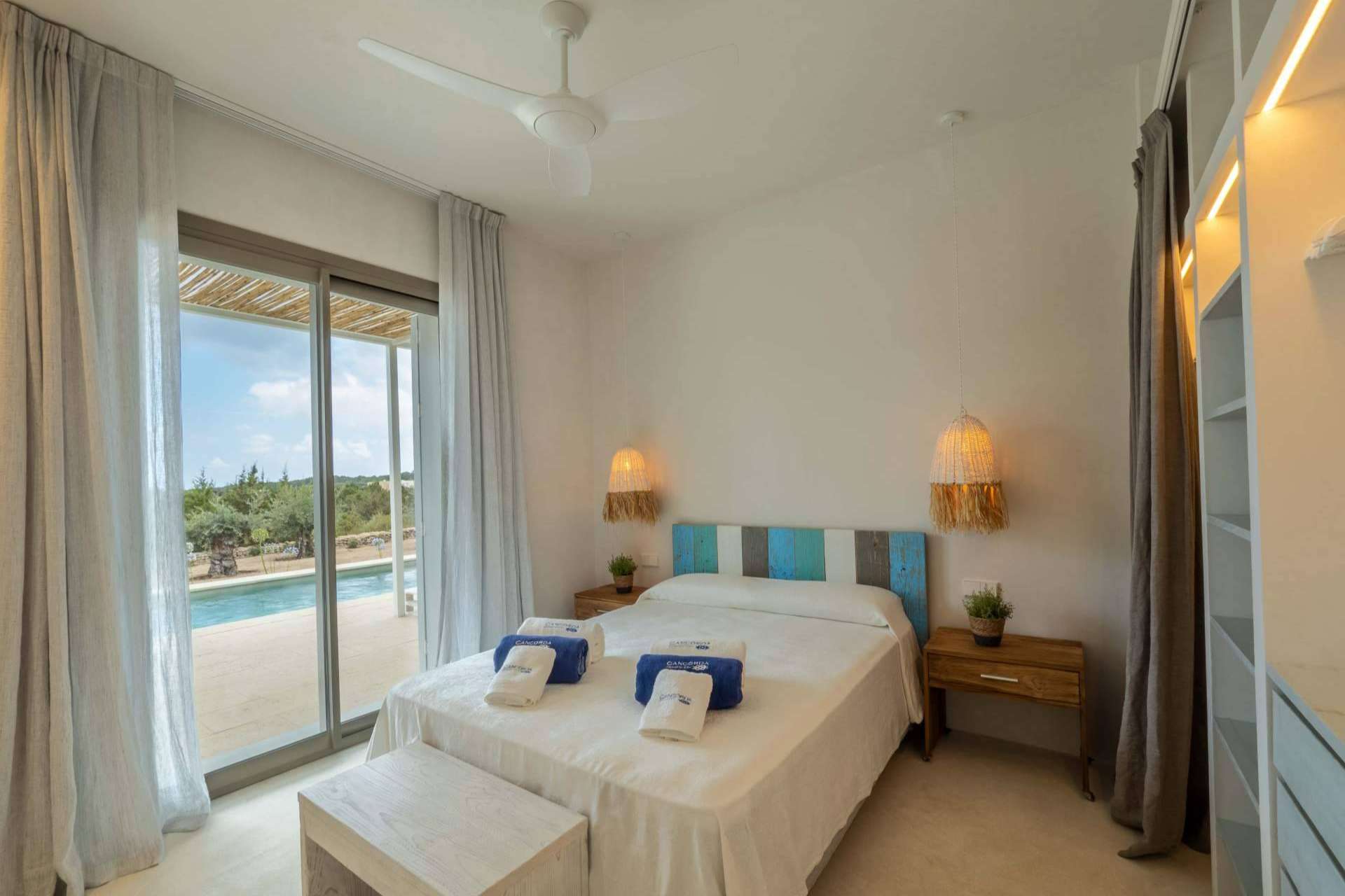 Ofertas únicas en alojamiento exclusivo en Ibiza con Can Corda