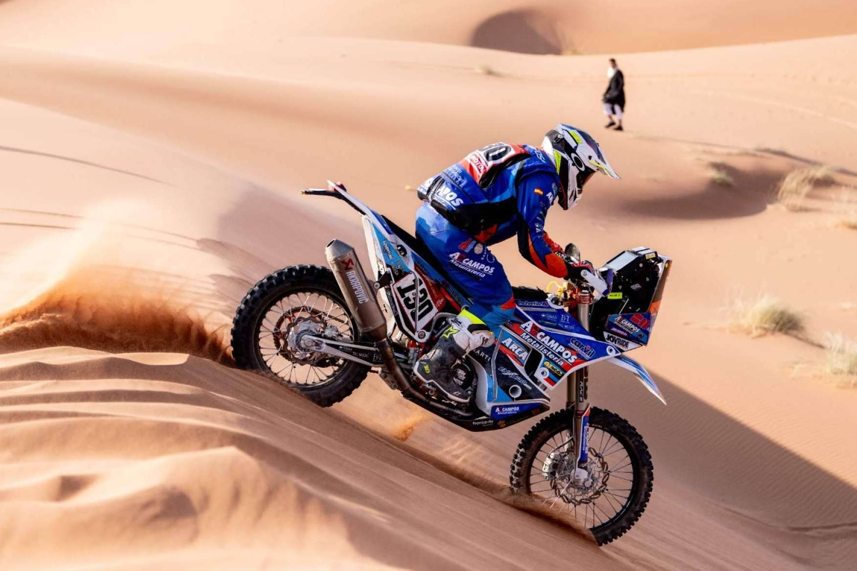 ADHESIVOSEMBARRADOS ofrece kits de pegatinas personalizados para motos offroad