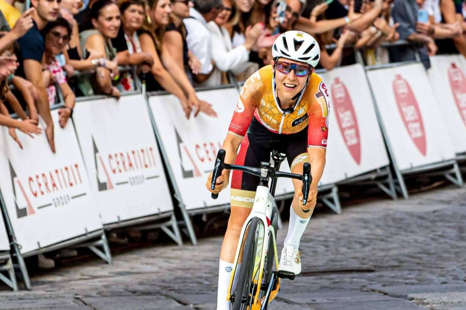 INSIDE impulsa el ciclismo femenino con Soltec Team y su compromiso con el deporte y el medio ambiente