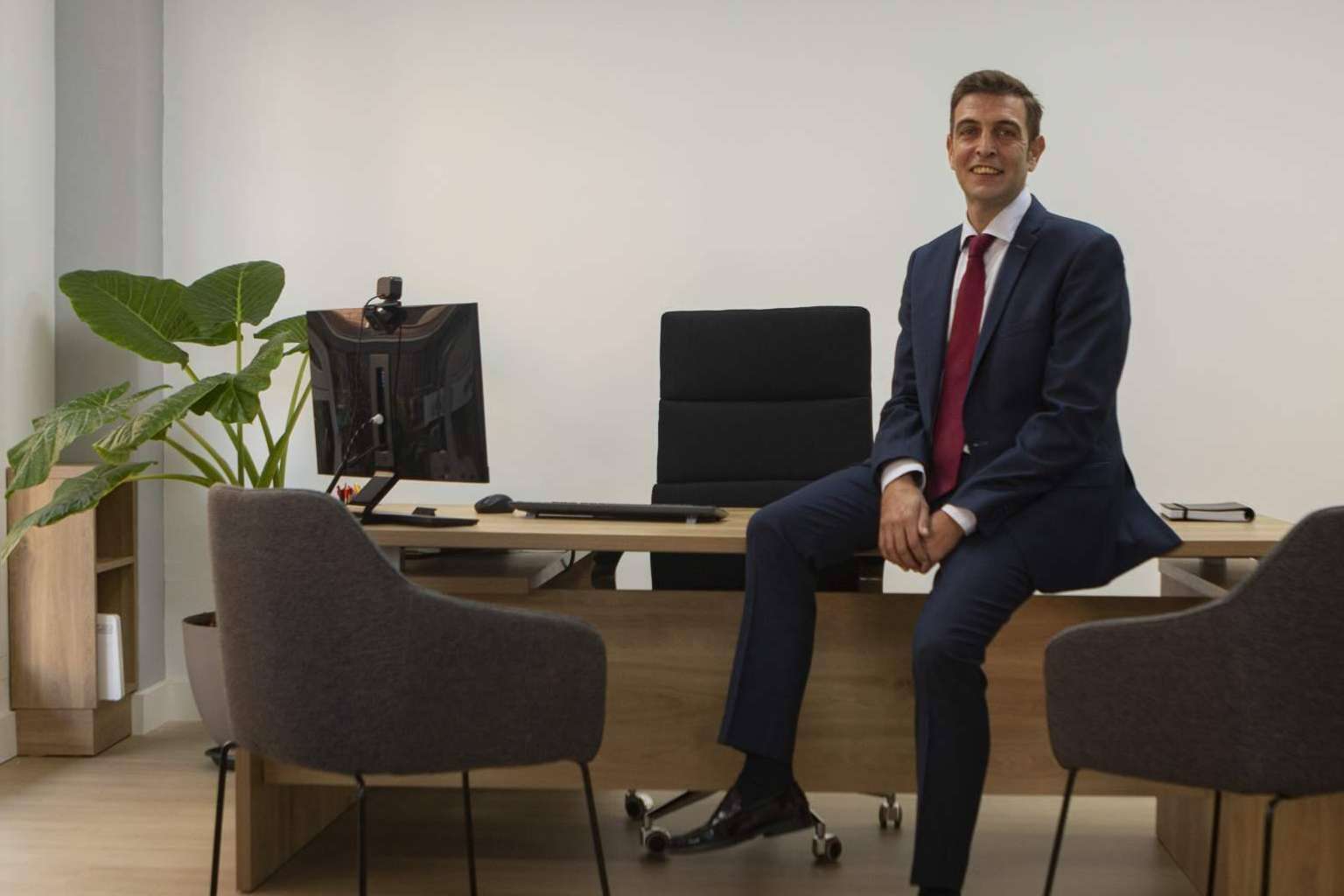 Legatik ofrece servicios de gestoria de empresa  a autonomos y pymes  en Talavera de la Reina