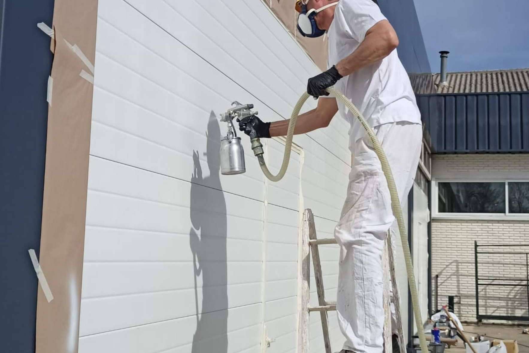 Pintores Juan Jiménez, más de 30 años realizando trabajos de alta decoración y pintura industrial