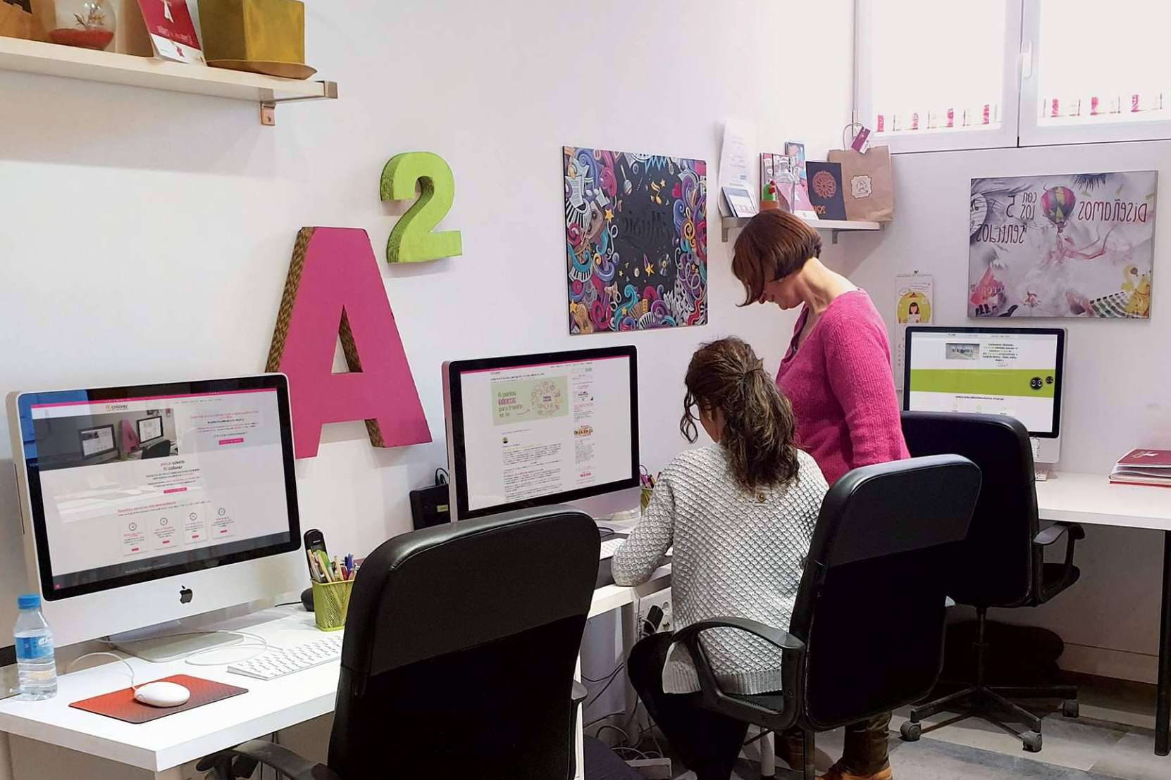A2colores impulsa la comunicación de pymes madrileñas con soluciones integrales de diseño gráfico y web