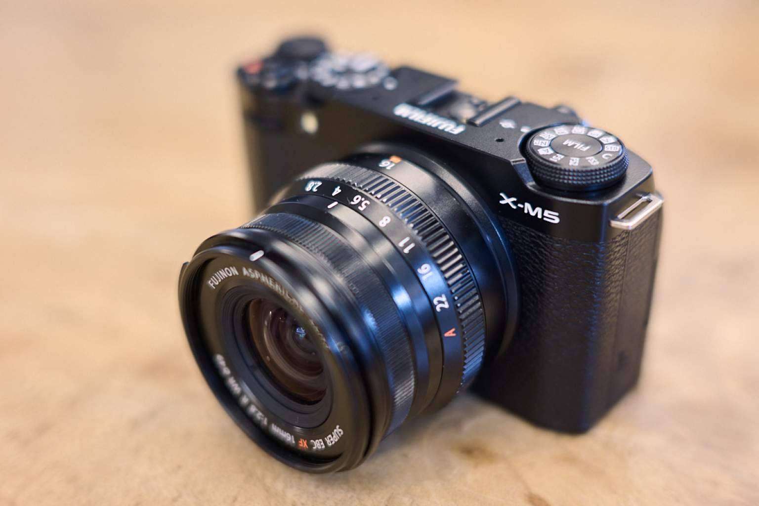 Desvelando la nueva Fujifilm X-M5; innovación en las manos (¿Era necesario?)