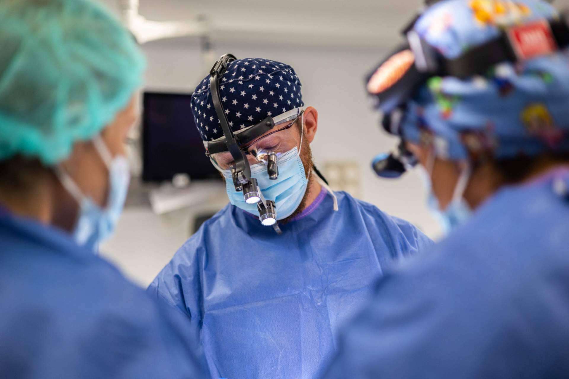 Dos especialistas se consolidan como referentes en rinoplastia y blefaroplastia en Málaga