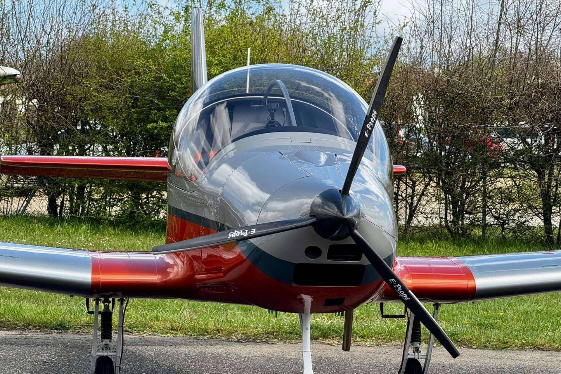 Asturfly facilita los primeros pasos en el vuelo en ultraligero con su experiencia piloto por un día