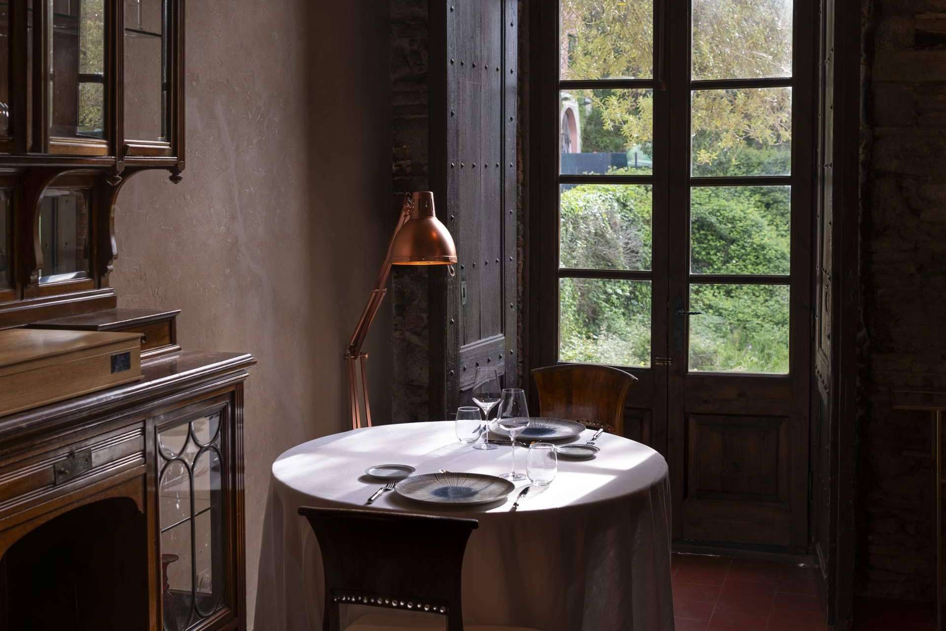 Restaurante Sant Pere del Bosc; Cocina catalana de autor en un entorno natural único