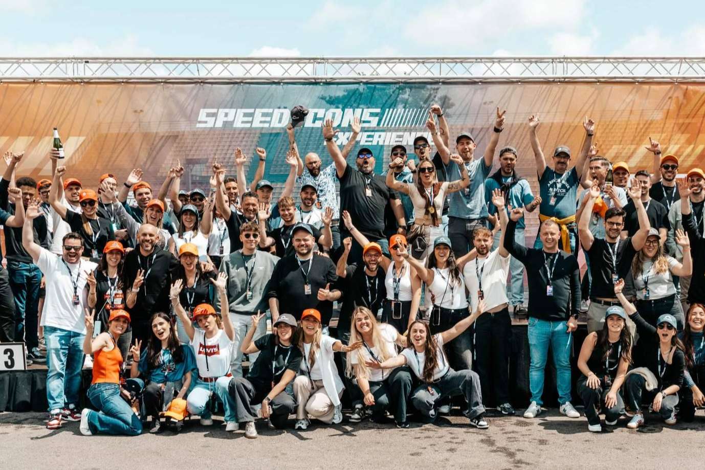 John Wick, Fast and Furious y Schumacher; el evento de Karmina y Planeta en el Circuit de Catalunya