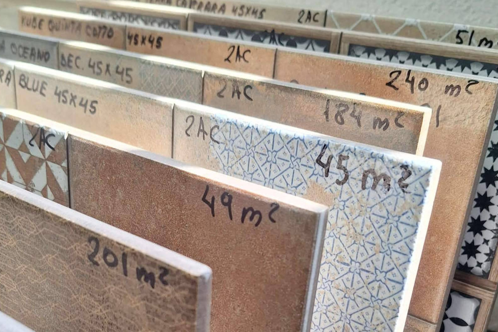 Artegres impulsa las reformas baratas con su campaña 'Lotes outlet de azulejos en segunda calidad'