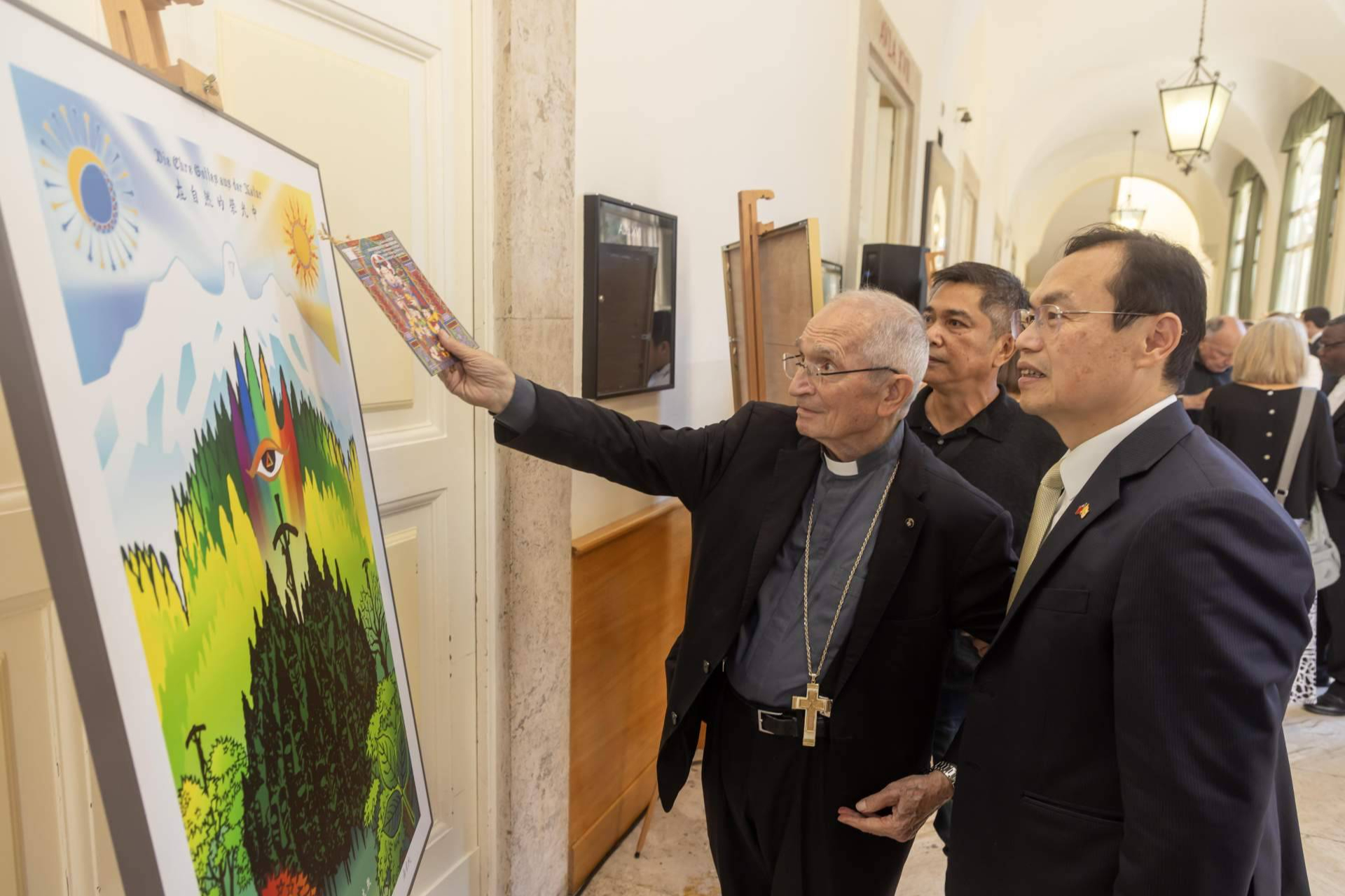 Vaticano; presentada exposición 'GLORIA, Obras Religiosas y de HOPE' del artista taiwanés Hsieh Sheng-Min