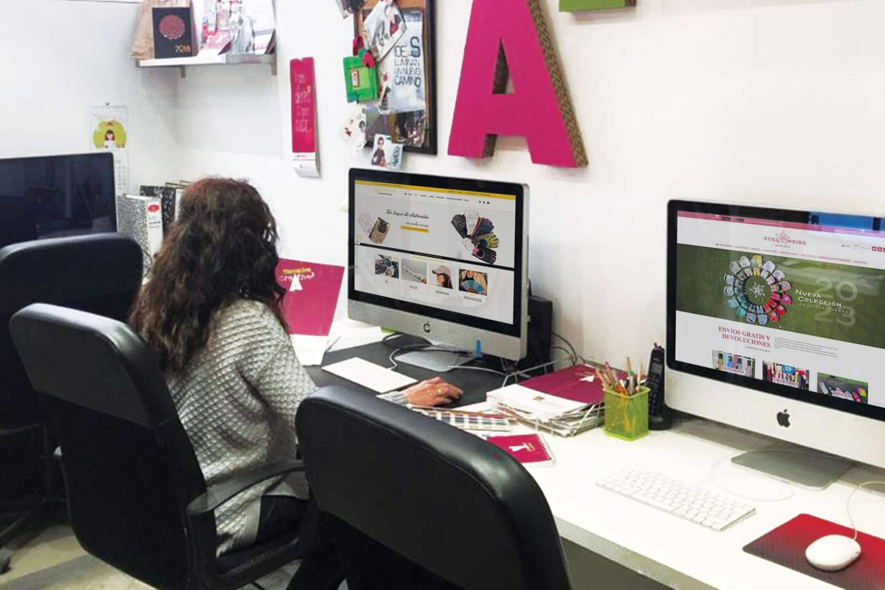 A2 Colores, estudio de diseño gráfico en Madrid, crea imagen de marca 360º para empresas