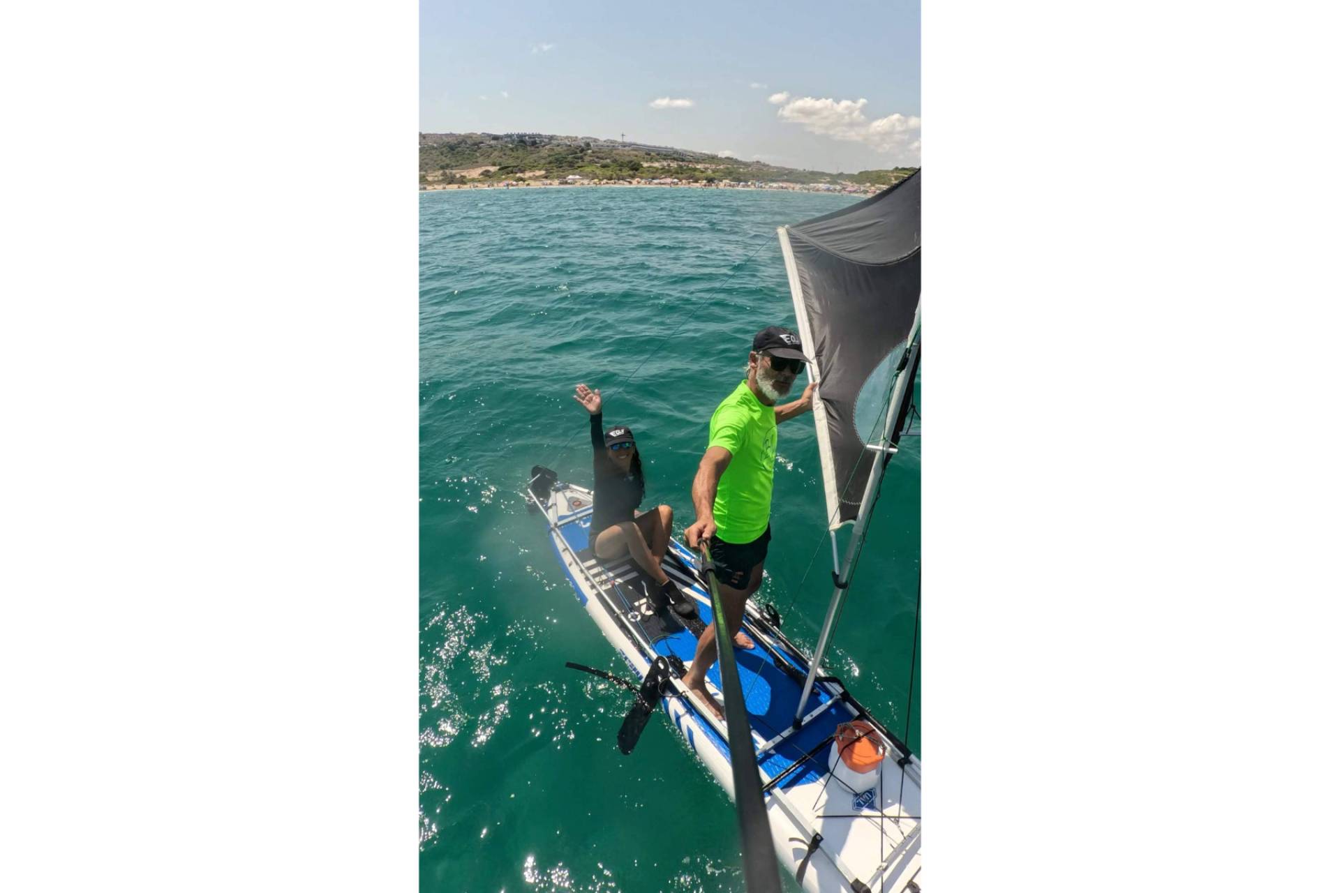 EOLA impulsa la práctica de deportes náuticos con su innovador sistema de vela para kayaks y paddle surf