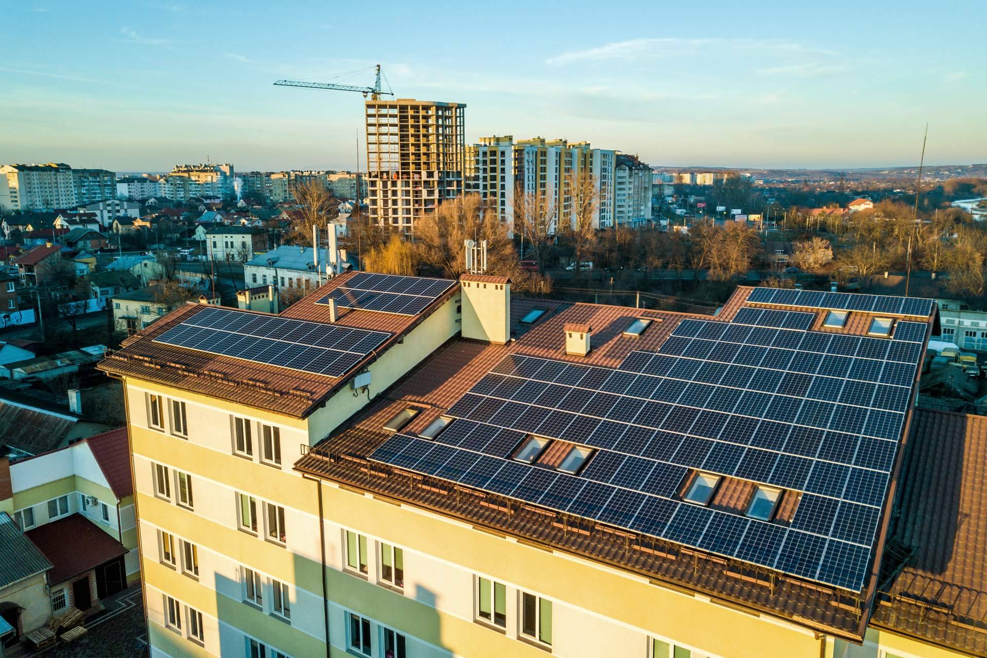 Kingsol refuerza la expansión del autoconsumo solar y consolida el crecimiento del sector fotovoltaico en Sevilla