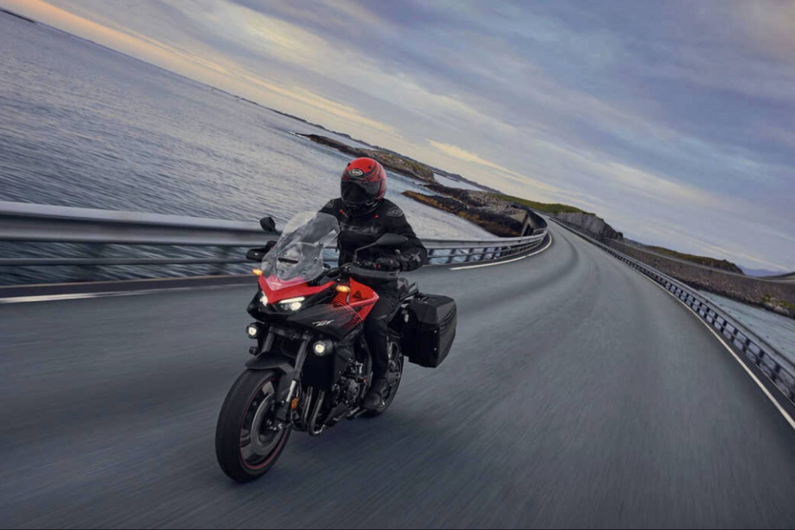La moto que va a cambiar el Touring en 2026 ya tiene nombre; Honda CB1000GT Touring