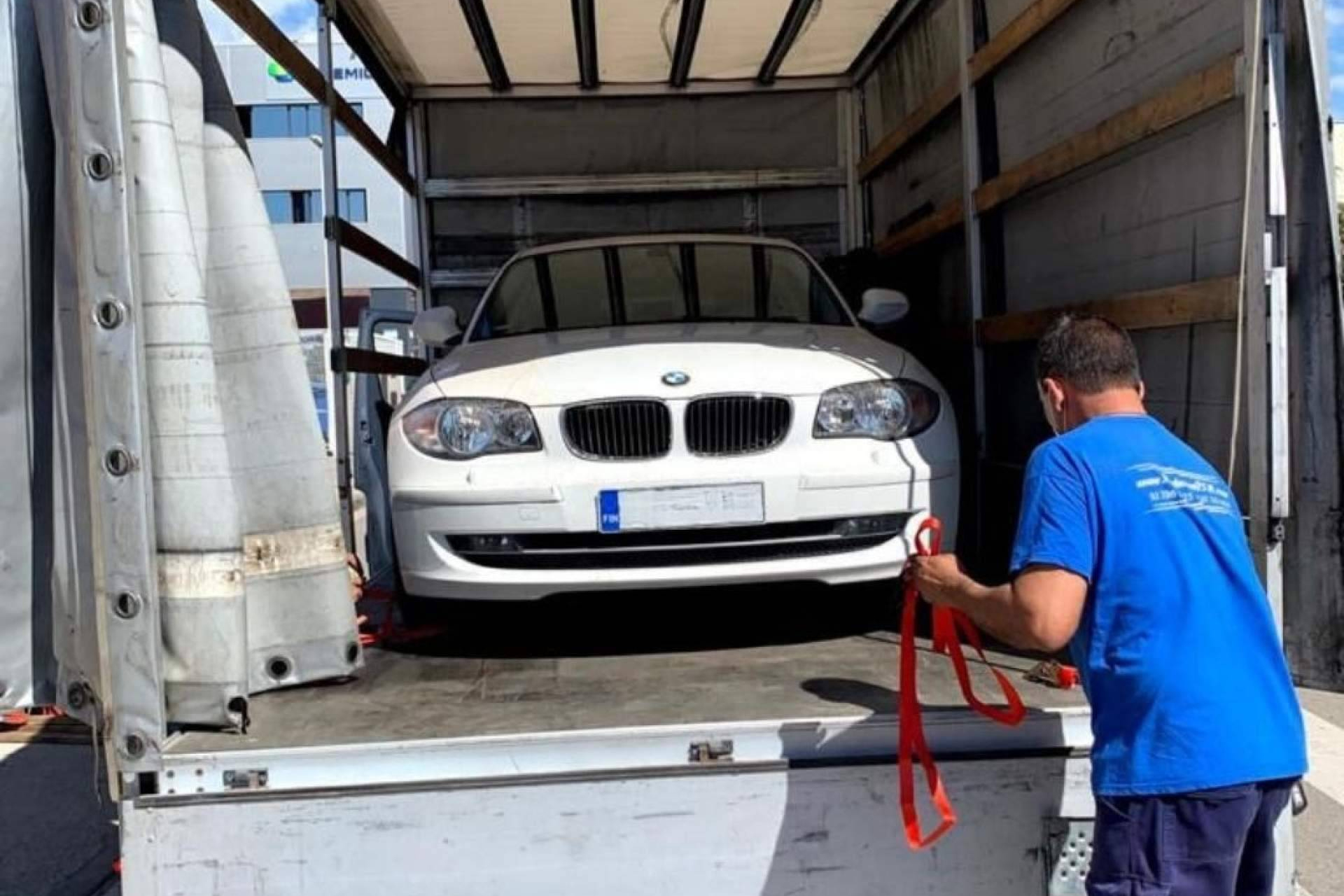 Mudanzas BCN organiza transporte de vehículos desde España con envío en contenedor marítimo