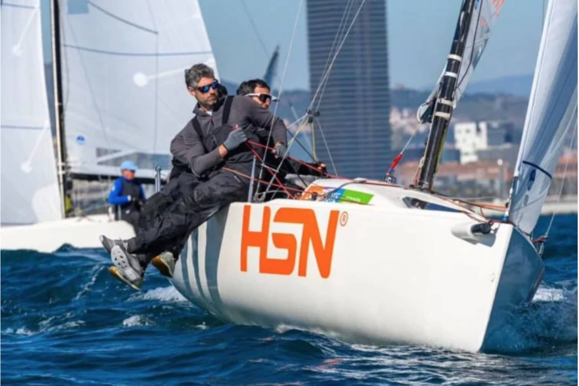 El J70 HSN Sailing Team se corona campeón por partida doble en Barcelona