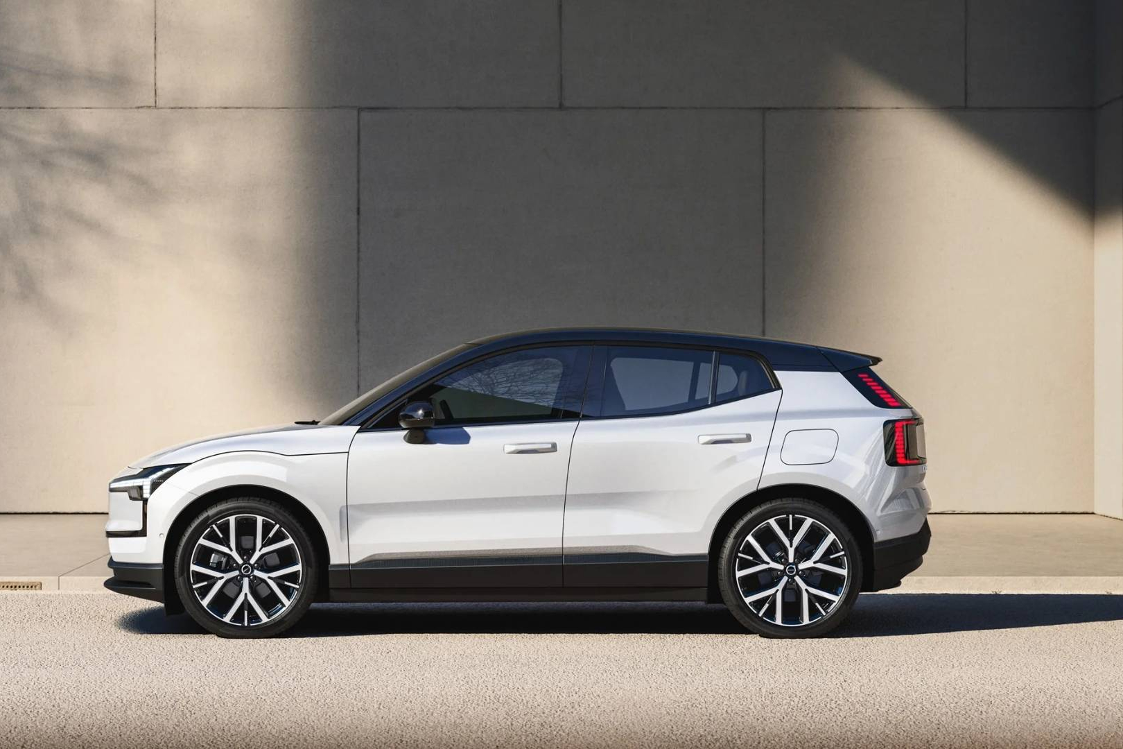 Volvo Codimotor acerca a Andalucía la nueva generación de SUV con los modelos Volvo EX30 y Volvo XC40
