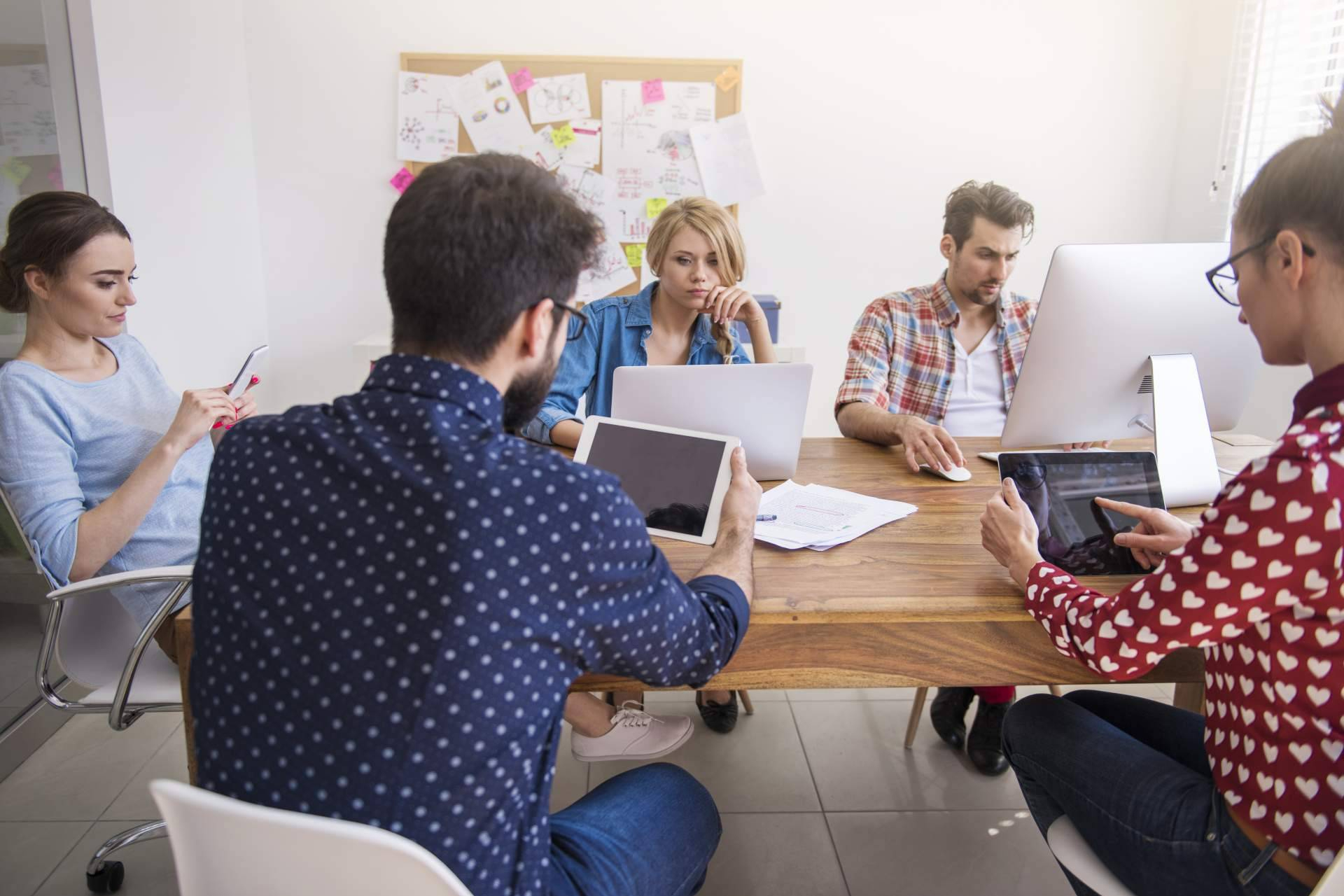 Cómo reducir el absentismo laboral, estrategias basadas en planificación y gestión del talento