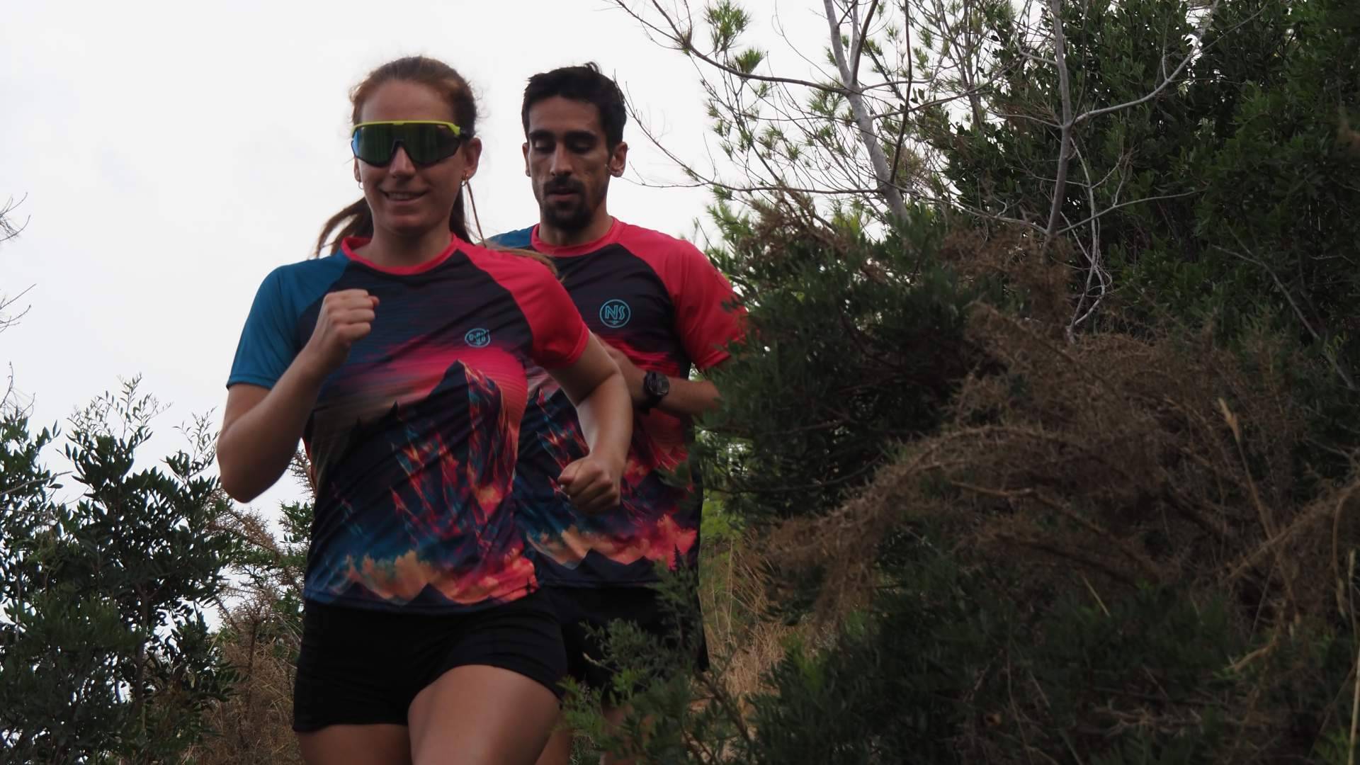 Por qué elegir camisetas running técnicas marca la diferencia al correr