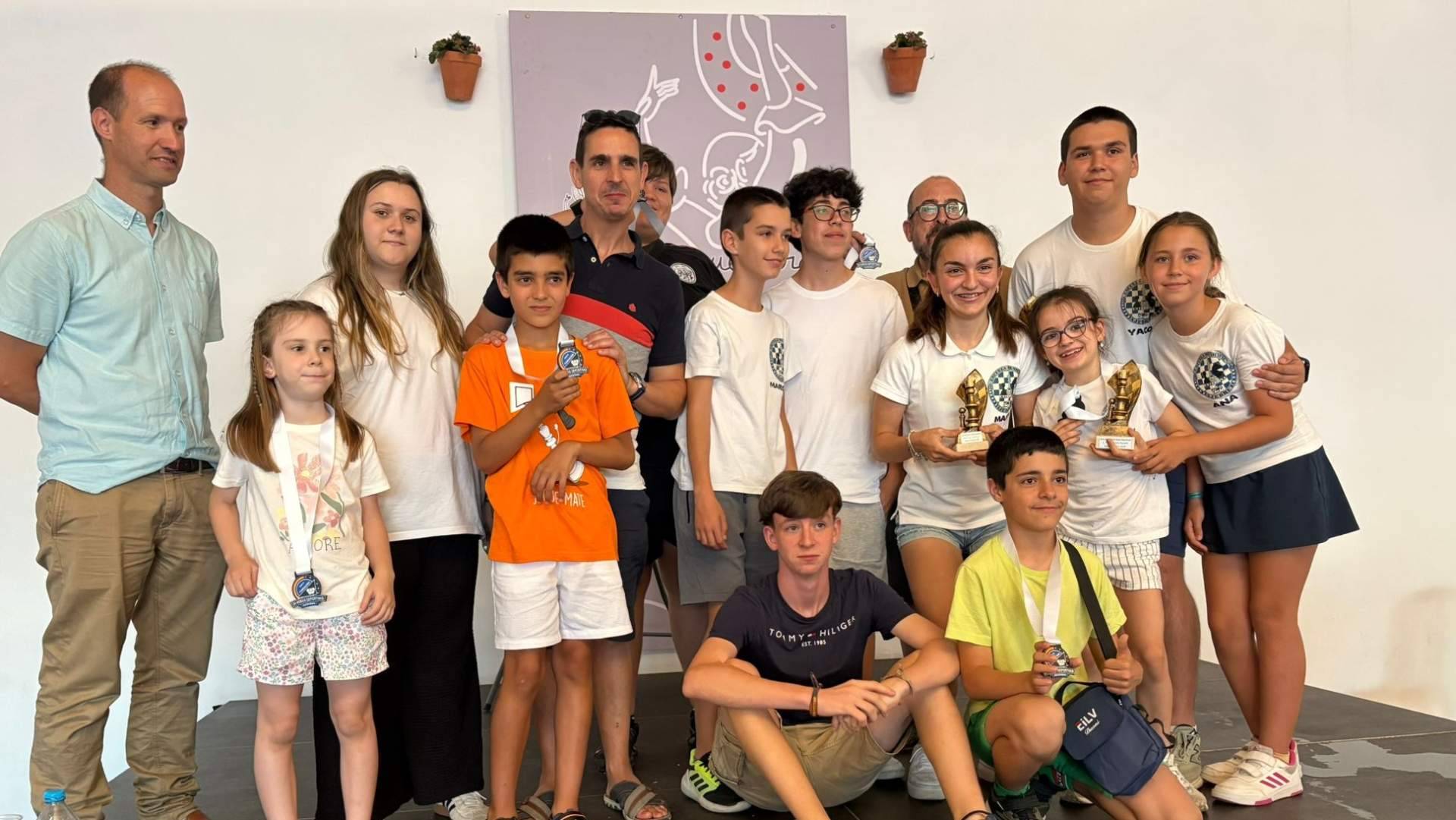 La Escuela Municipal de Ajedrez de Estepona cierra el curso con una semana de torneos y más de un centenar de participantes