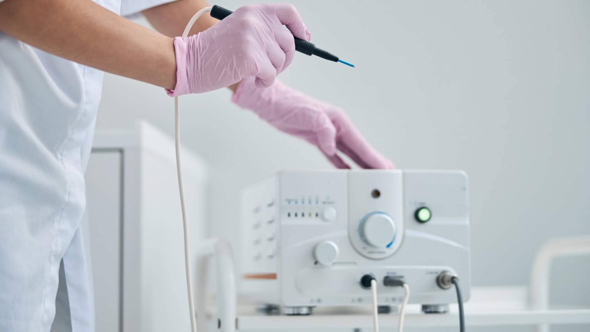 Electrocirugía en consulta; el electrobisturí que está sustituyendo al bisturí en cirugía menor