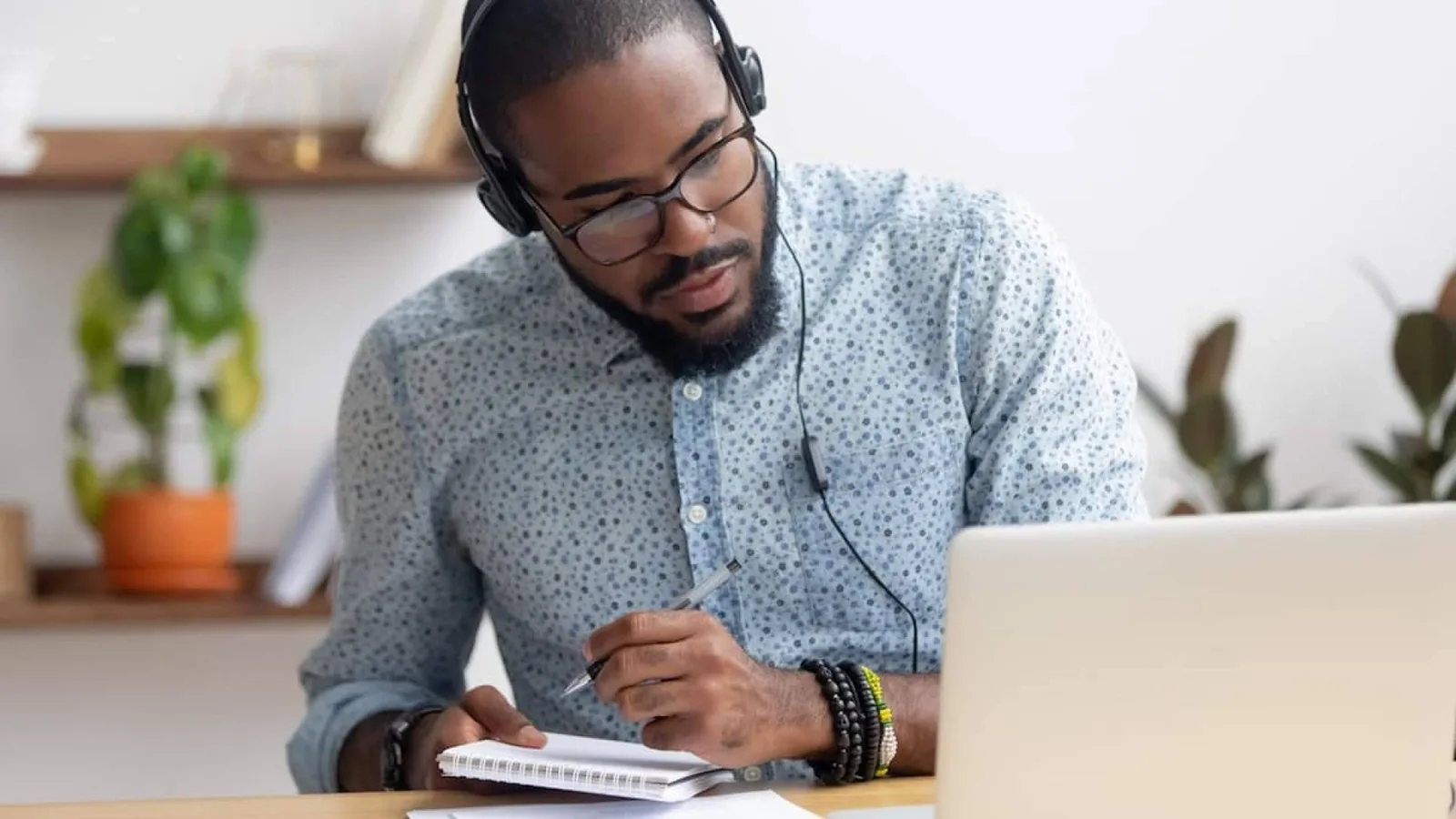 ENEB impulsa las especializaciones online como herramienta para mejorar la empleabilidad de los recién graduados