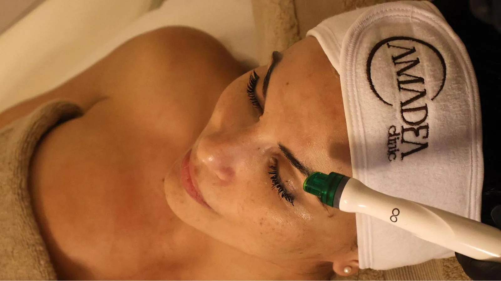 La revolución silenciosa de la estética; Amadea Clinic trae a Málaga los tratamientos que hacen que la piel se regenere sola