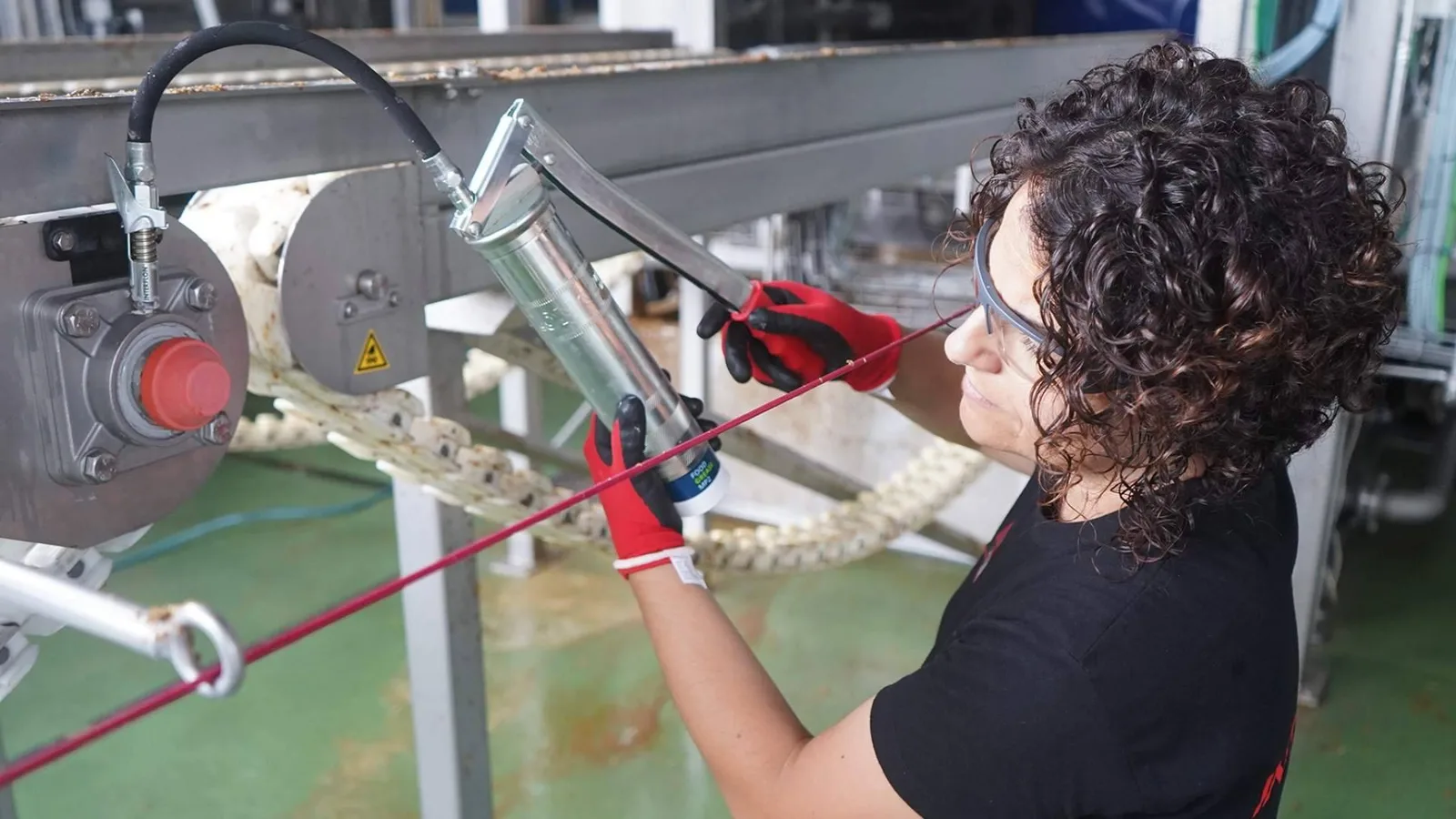 Interflon en la lubricación alimentaria; 'Muchas averías que se consideran normales podrían evitarse'